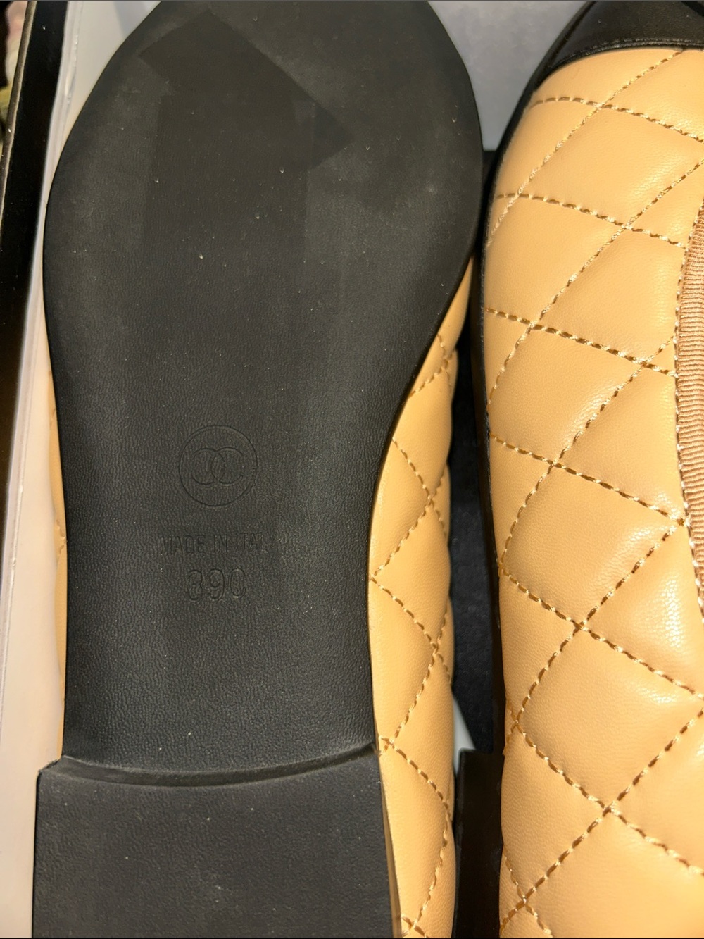 Chic ballet bow Quilted sz 39/8.5 Beige and Black Women's Flats - Picture 5 of 5